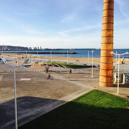 Apartamento Playa Poniente Gijón Exterior foto